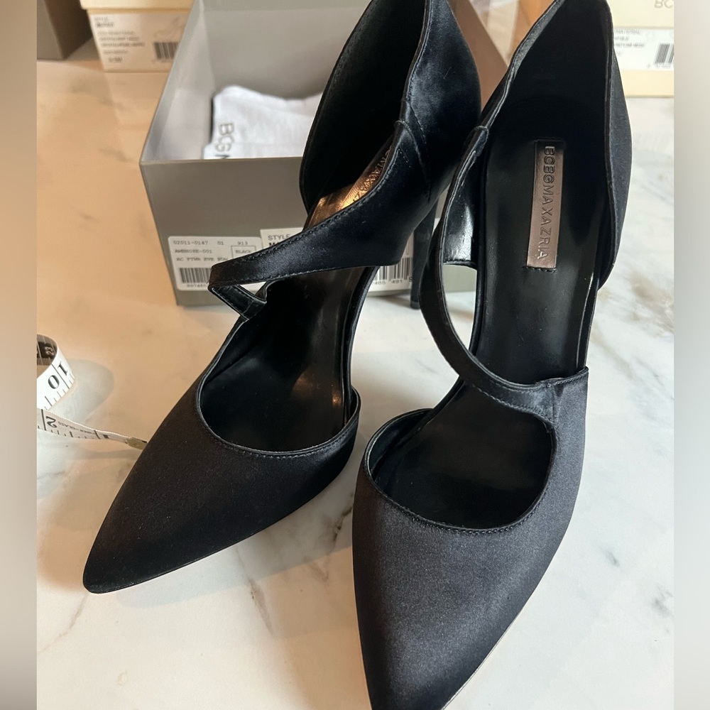 BCBGMaxazria heels size 10